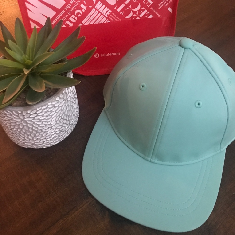 NEW Lululemon Baller Hat - Picture 3 of 7